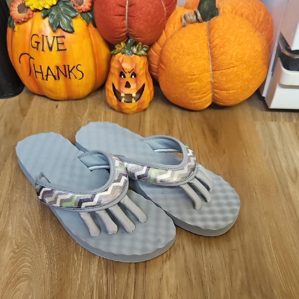 Pedi Couture Flip Flops Gray
